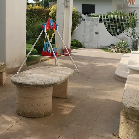 Andrea ヴィラ バーリ